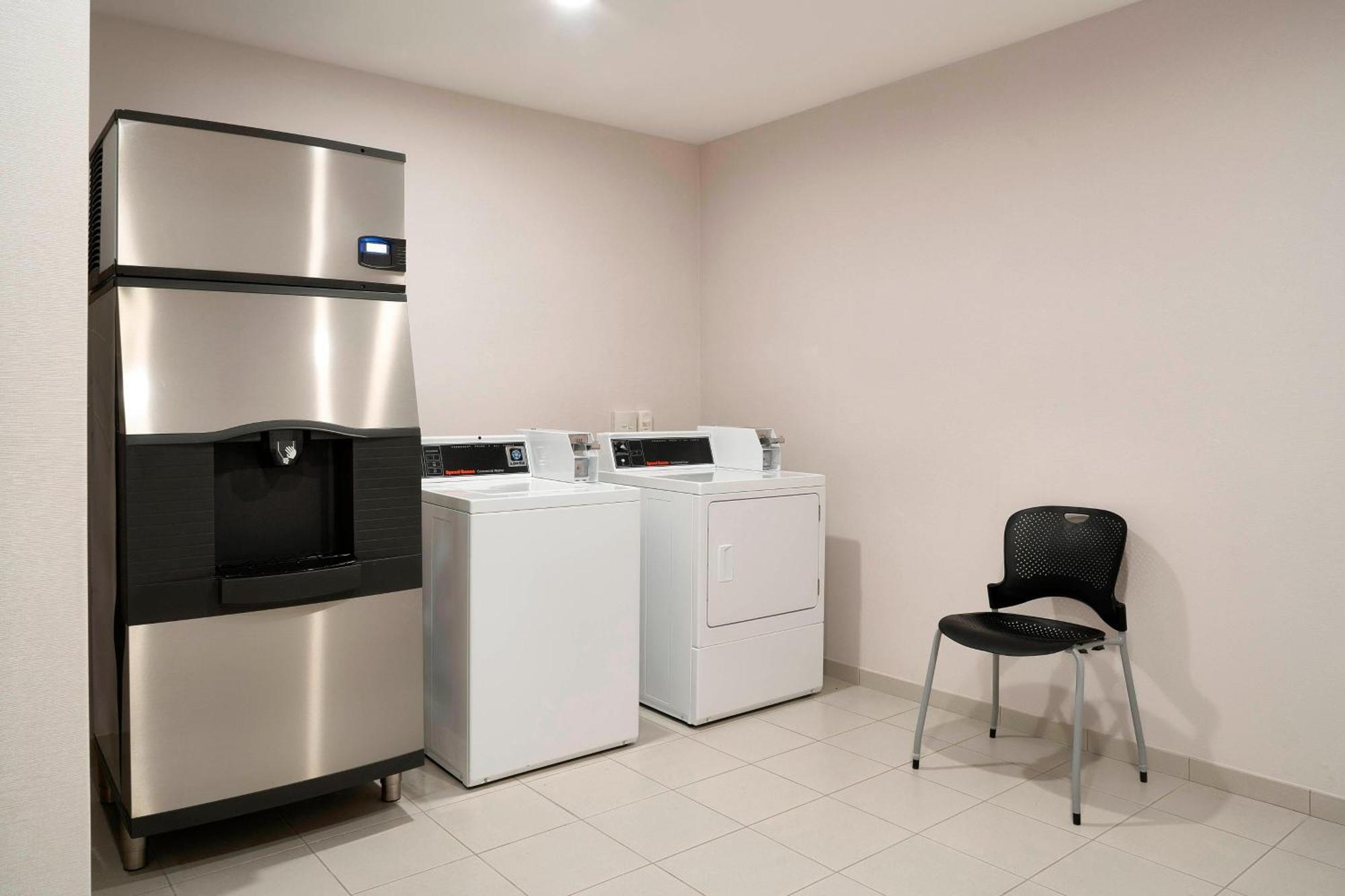 Fairfield Inn & Suites By Marriott Тихуана Екстериор снимка